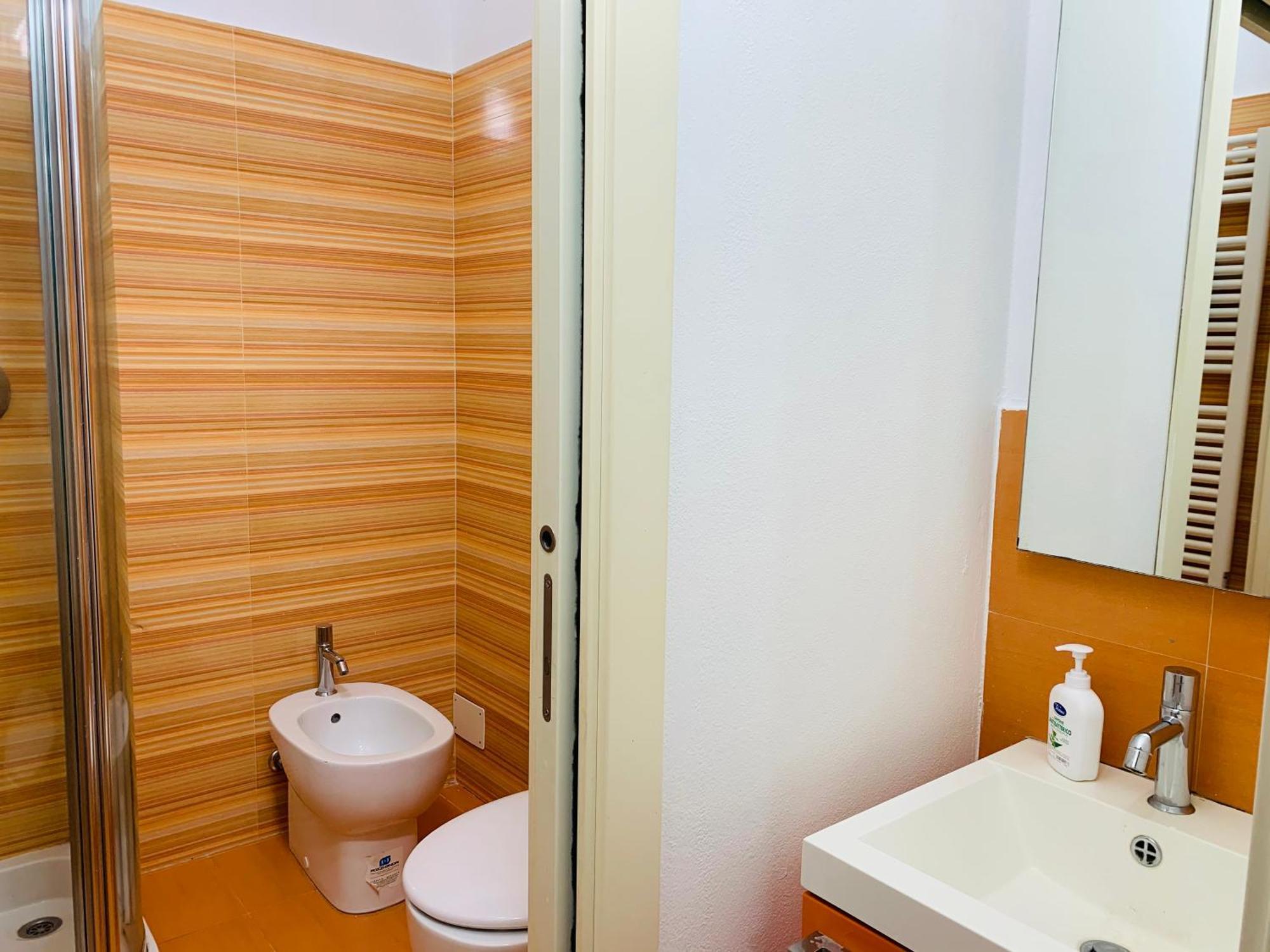 Cozy Studio Navigli Milan Bagian luar foto