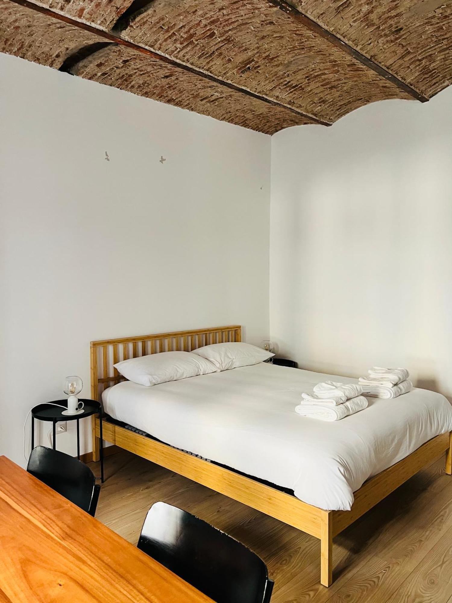 Cozy Studio Navigli Milan Bagian luar foto