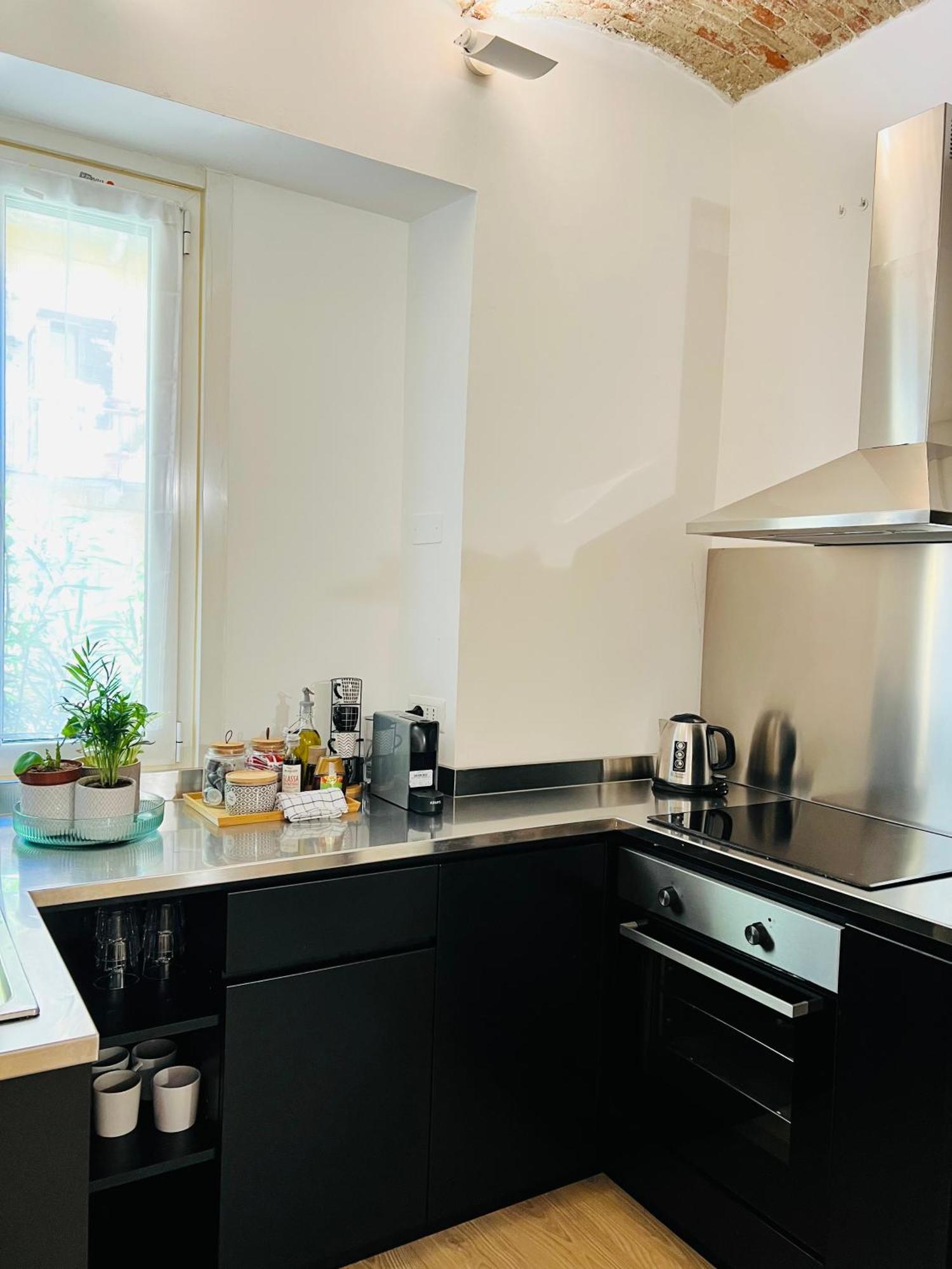 Cozy Studio Navigli Milan Bagian luar foto